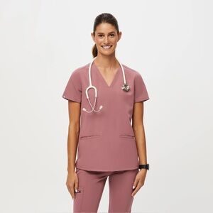FIGS WOMENS CASMA 3-Pocket Mauve Scrub Top Size L